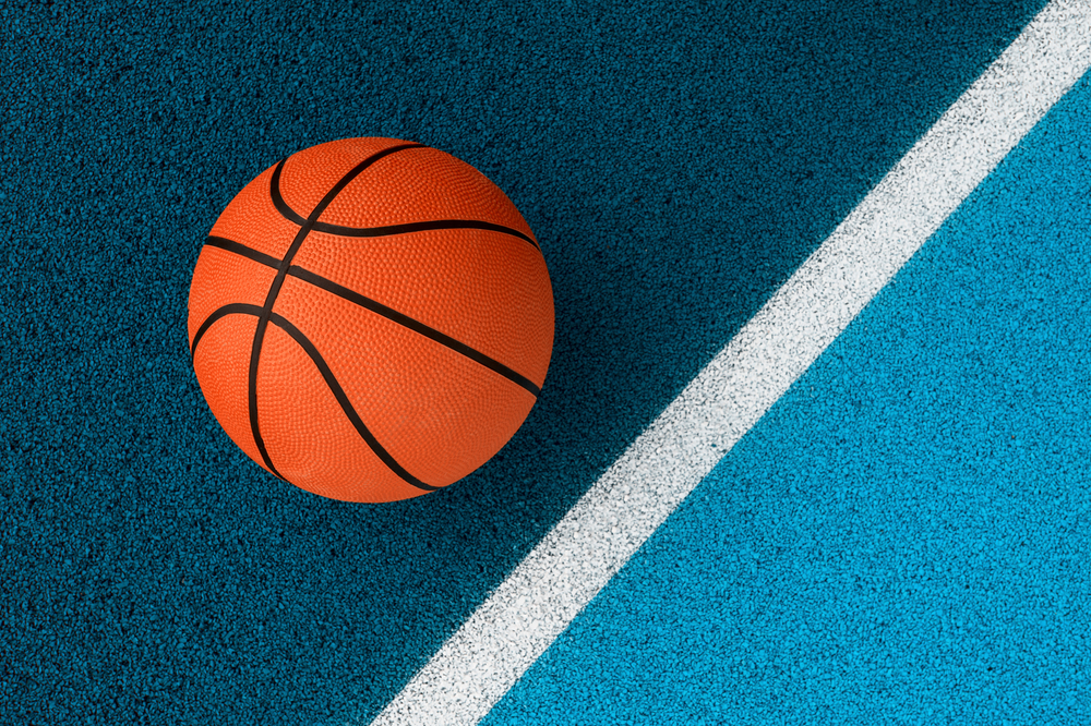 8 Merk Bola Basket yang Bagus untuk Maksimalkan Permainan