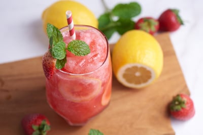 minuman buka puasa berry sunkist smoothies