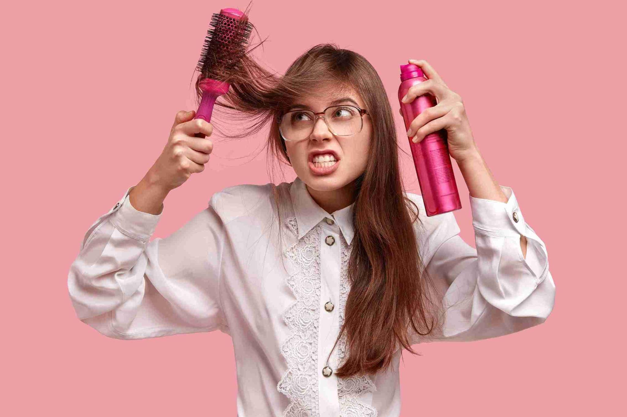 6 Cara Menipiskan Rambut yang Tebal dan Sulit Diatur