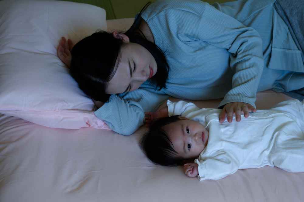 9 Cara Mengatasi Sleep Regression, Saat si Kecil Tidur Gelisah