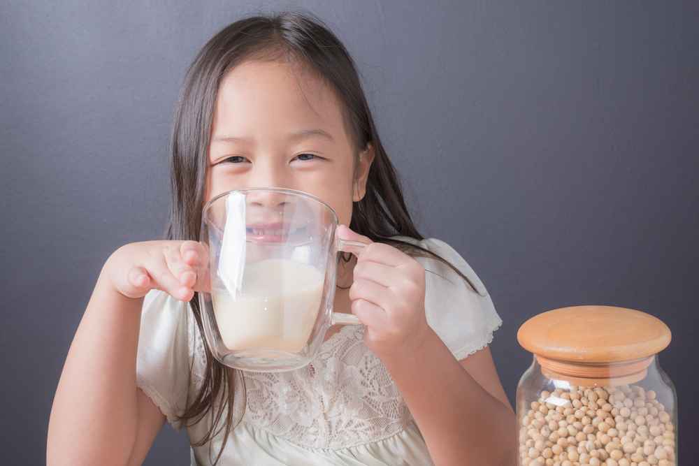 7 Manfaat Susu Soya untuk Tumbuh Kembang dan Kesehatan si Kecil