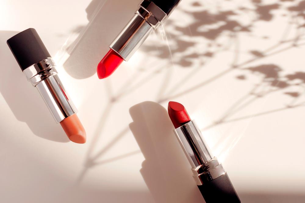 10 Lipstik Matte Terbaik yang Hasilnya Tahan Lama - Hello Sehat