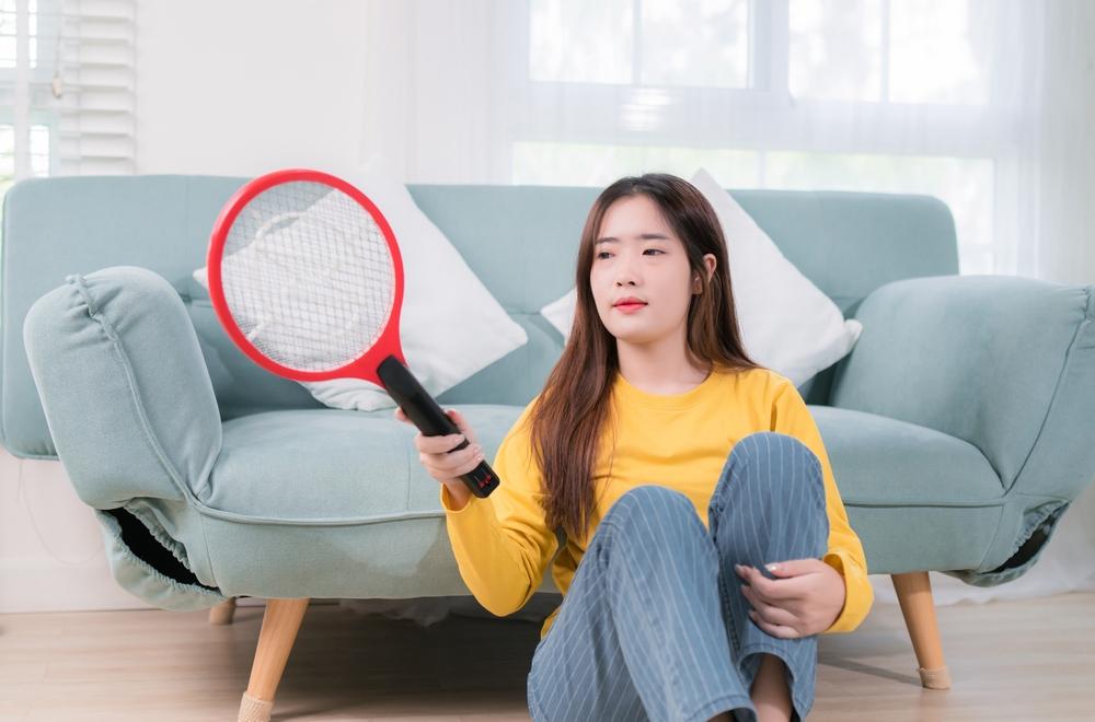 10 Merek Raket Nyamuk yang Bagus dan Awet