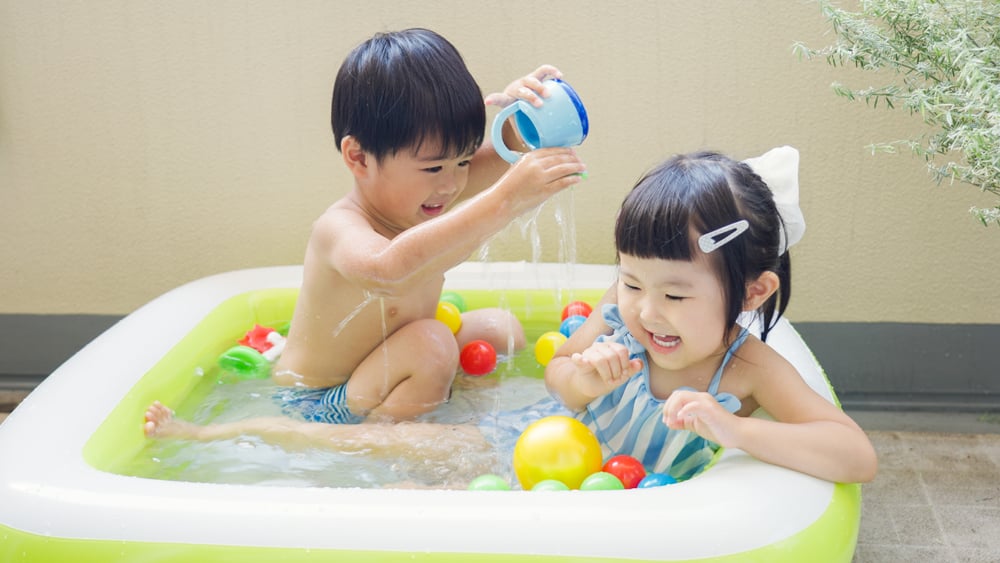 8 Merk Kolam Renang Anak yang Bagus dan Berkualitas