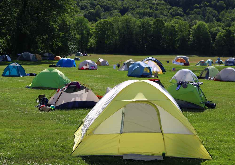 10 Rekomendasi Tenda Camping Terbaik, Tahan Air dan Angin