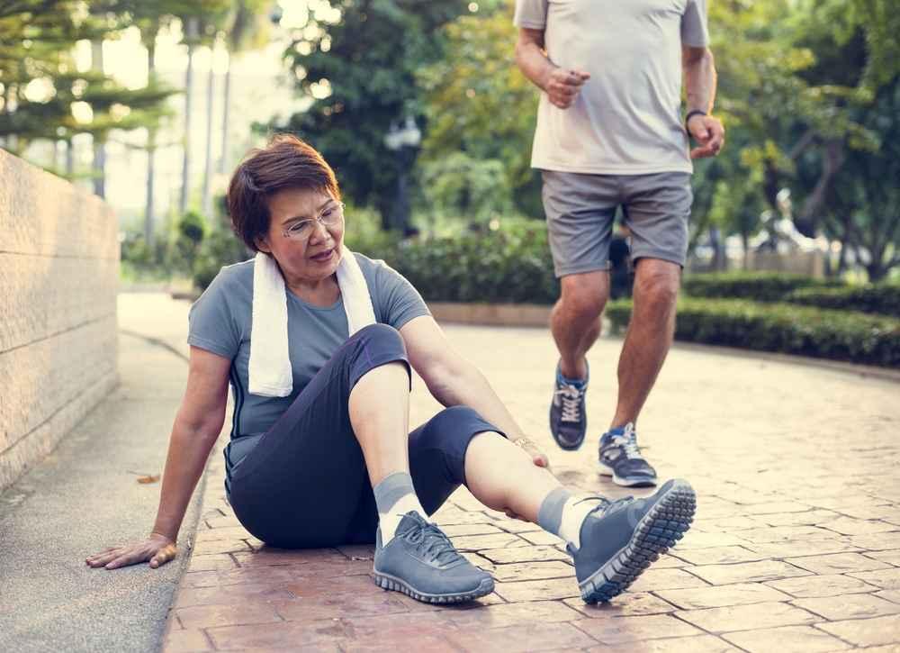 5 Olahraga yang Membahayakan Lansia, Sebaiknya Dihindari