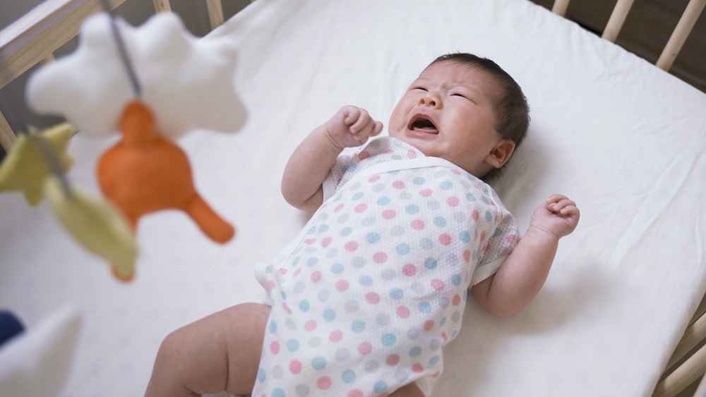 8 Cara Mengatasi Batuk Berdahak pada Bayi yang Aman