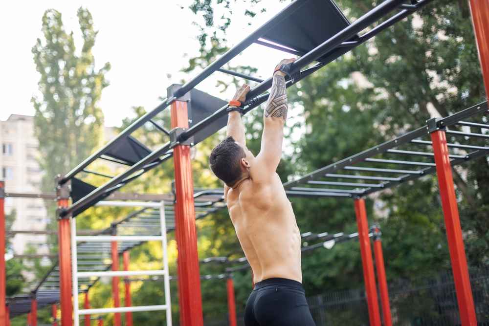 Dead Hang, Ini Cara Melakukan dan Manfaatnya untuk Tubuh