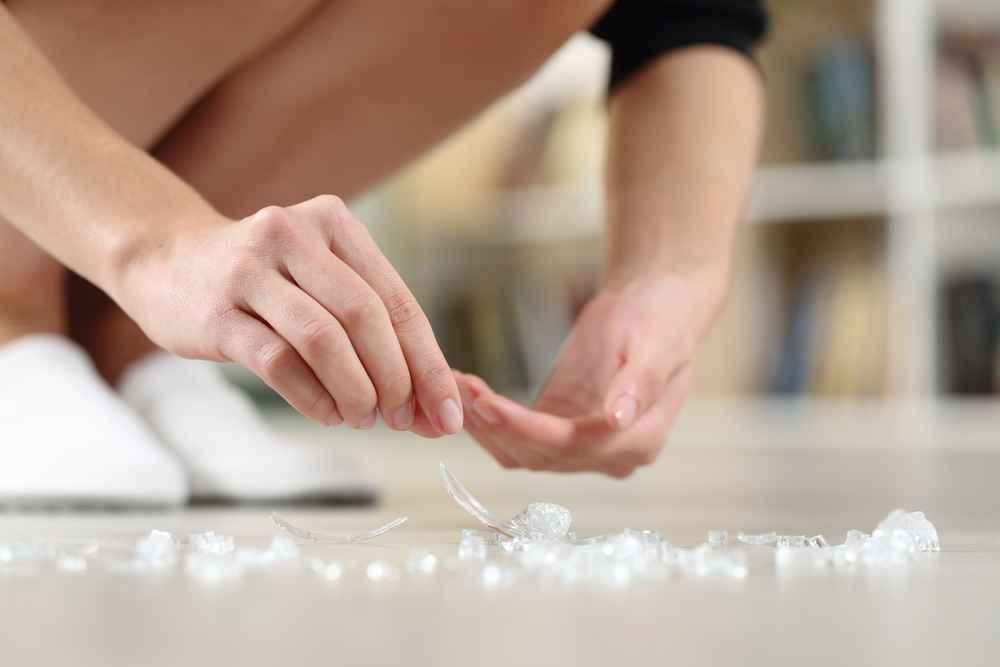 Pertolongan Pertama Tangan Luka Kena Kaca yang Tepat