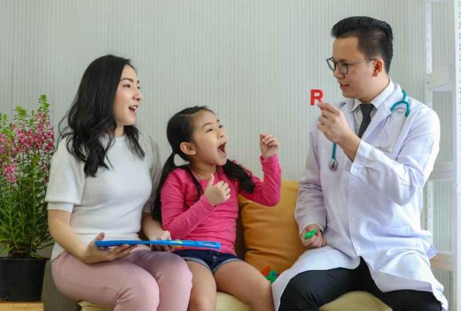 5 Ciri Anak Speech Delay yang Perlu Orangtua Waspadai