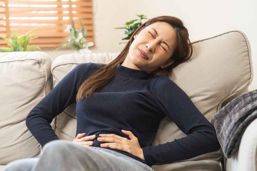 6 Penyebab Keputihan Bening Disertai Nyeri Perut dan Pinggang