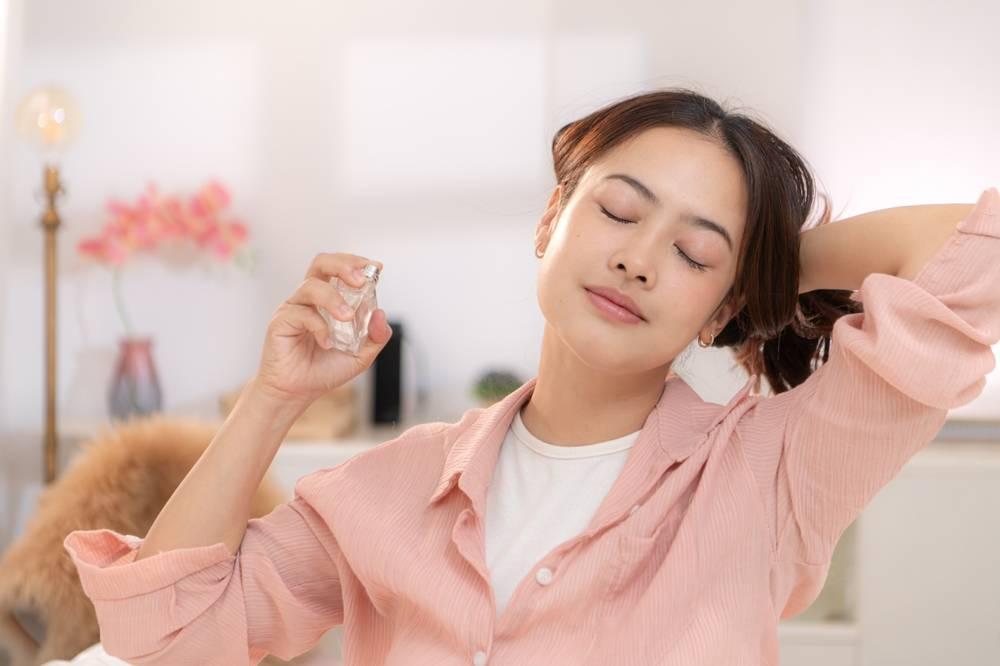 Parfum Apa yang Aman untuk Ibu Hamil? Ini Tips Memilihnya