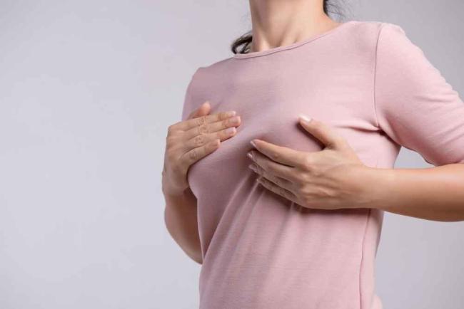 6 Penyebab Munculnya Benjolan di Payudara Saat Menyusui