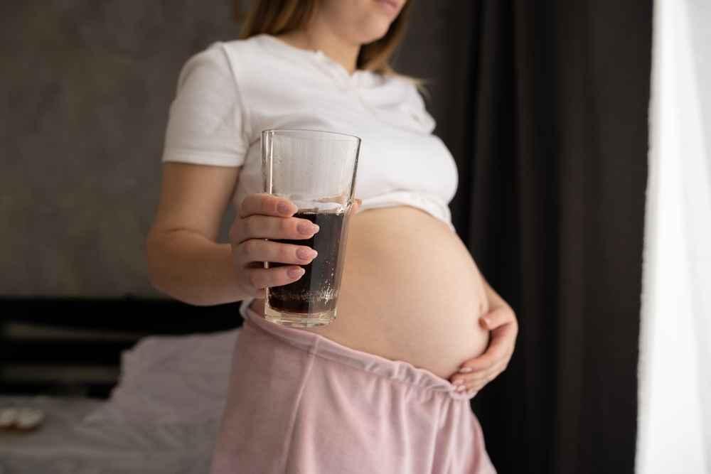 Minum Minuman Berenergi Saat Hamil, Boleh atau Tidak?