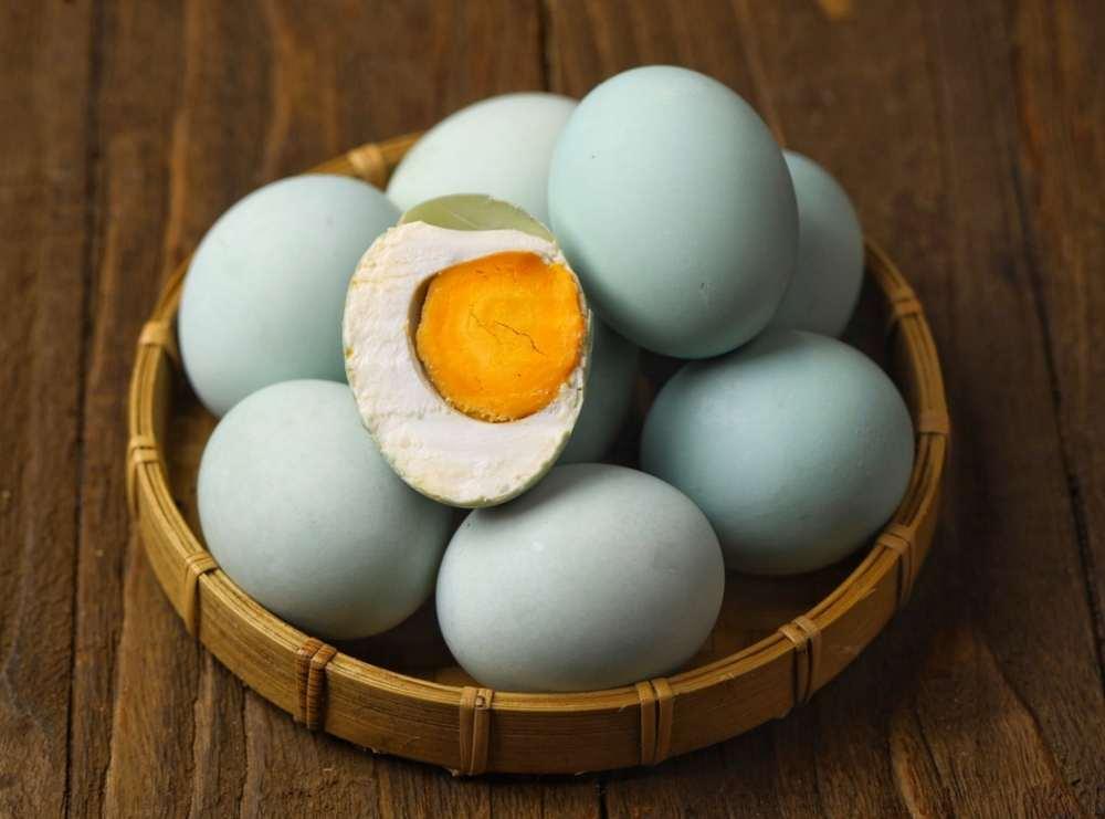 Apakah Telur Asin Bermanfaat untuk Mengatasi Diare?