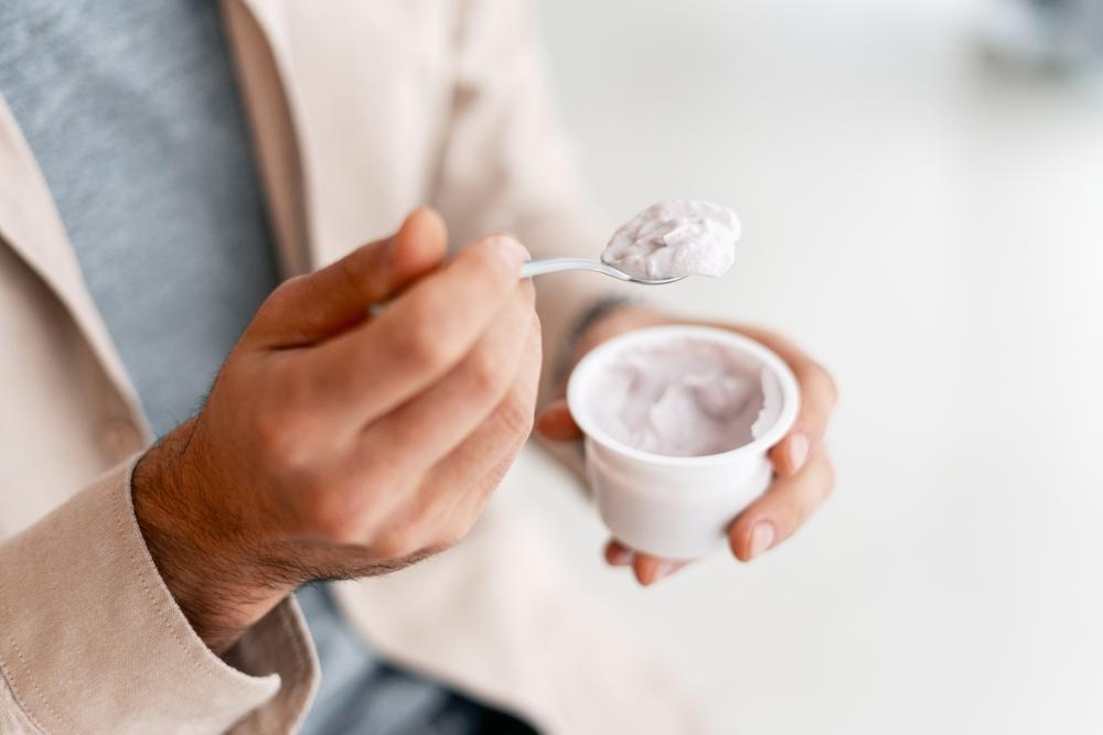 Mengenal Yogurt Probiotik Hidup dan Manfaatnya untuk Kesehatan Usus secara Menyeluruh