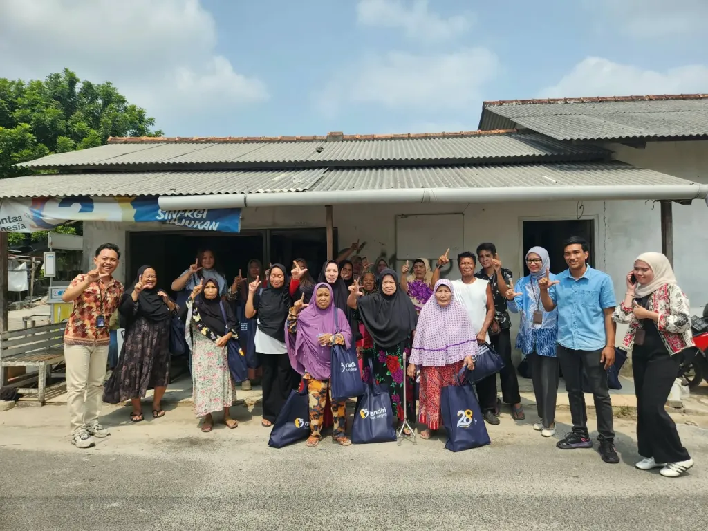 hut 28 bank mandiri