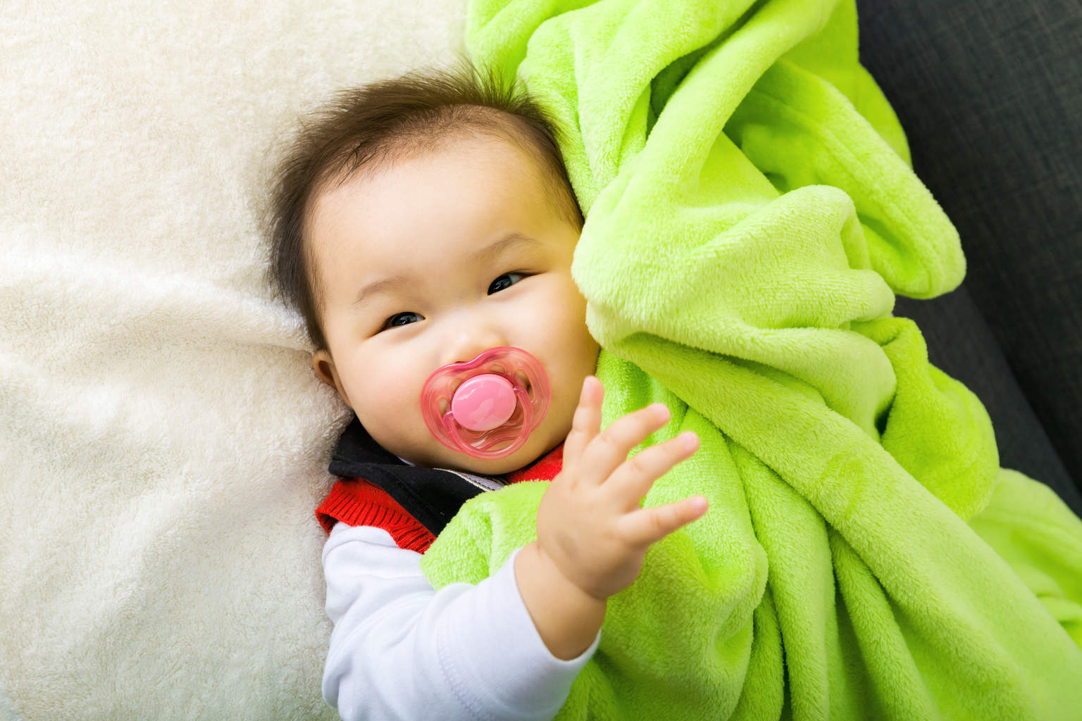 Fakta Empeng Bayi, Apa Saja Manfaat dan Kekurangannya?